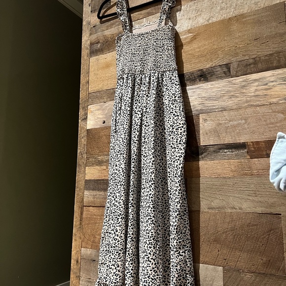 Women’s Abercrombie and Fitch Leopard Print Midi Dress - Picture 8 of 9